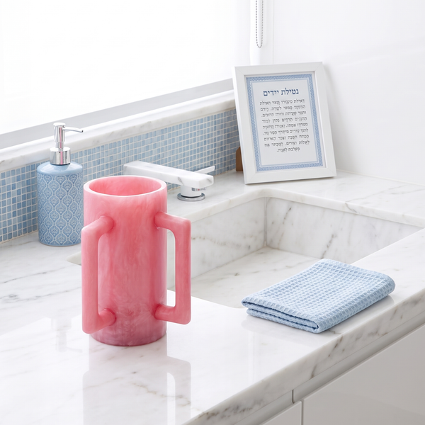 Khen Marbled Resin Washing Cup with Double Handles Pink